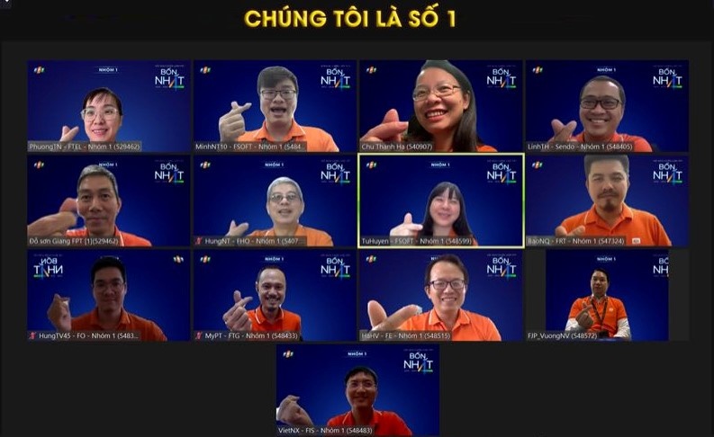 <p class="Normal"> Hội nghị năm nay quy tụ hơn 150 đại biểu là lãnh đạo cấp cao, các nhân vật chủ chốt của ĐVTV, cùng thành phần mở rộng là Tam khôi, Tam hậu FPT và FPT Under 35.<br /><br /> Mang óc sáng tạo và cảm hứng dồi dào, các nhóm đều có những concept và tạo hình độc đáo. Trong hình là Nhóm 1 với 13 trái tim dễ thương.</p>