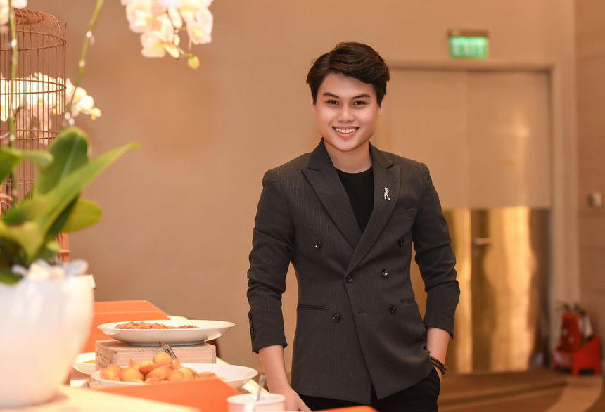 <p> Thắng tự nhận mình là người yêu thích sự sáng tạo, đặc biệt trong các hoạt động văn hoá, nghệ thuật và giải trí. Vì vậy, anh đặc biệt thích tinh thần tôn trọng sự khác biệt của FPT. Theo anh, đây là điều lý tưởng cho một người trẻ có thể phát triển.</p>