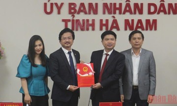 Hà Nam trao chứng nhận đầu tư cho Tổ hợp Giáo dục FPT UniSchool