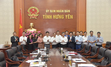 FPT trao đổi hợp tác chiến lược về đào tạo chuyển đổi số với tỉnh Hưng Yên