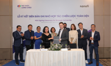 FPT Long Châu ký kết hợp tác chiến lược với Sanofi CHC