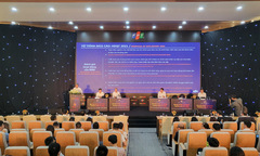 Nhà F đại hội đồng cổ đông trên chính nền tảng 'made by FPT'