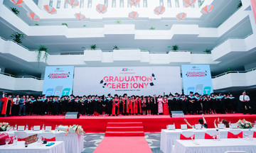 Đại học FPT Đà Nẵng trao bằng tốt nghiệp cho khoá sinh viên đầu tiên