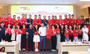 Tổ chức Giáo dục FPT khai giảng khoá đào tạo quản trị doanh nghiệp cùng đối tác Vietjet