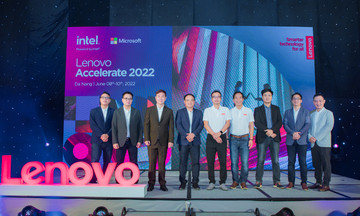 Synnex FPT nhận 'cú đúp' giải thưởng của Lenovo