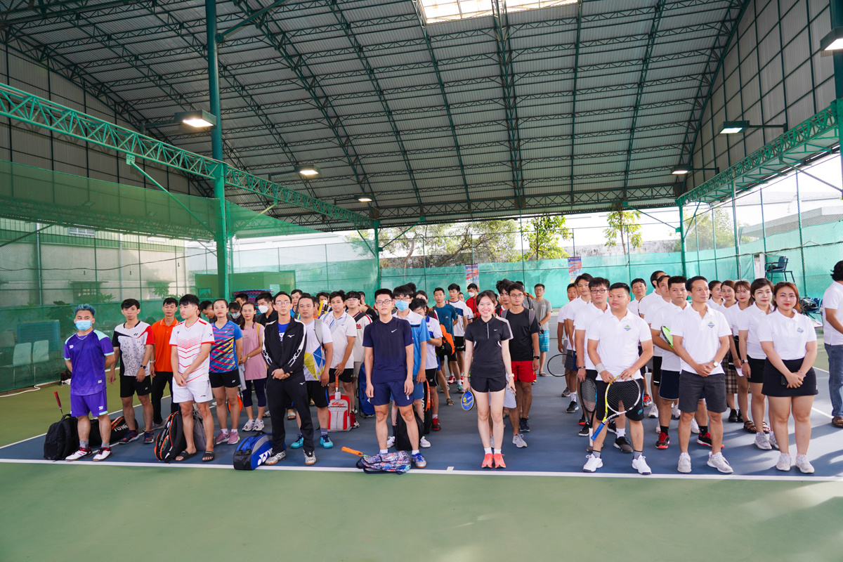 <p> Giải đấu năm nay được mở rộng quy mô tổ chức, quy tụ gần 200 tay vợt đến từ nhiều đơn vị thuộc FPT Software Đà Nẵng.</p>