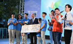 Dự án thành lập Trường Hy Vọng nhận 2 Sao Lao động FPT hạng Nhất