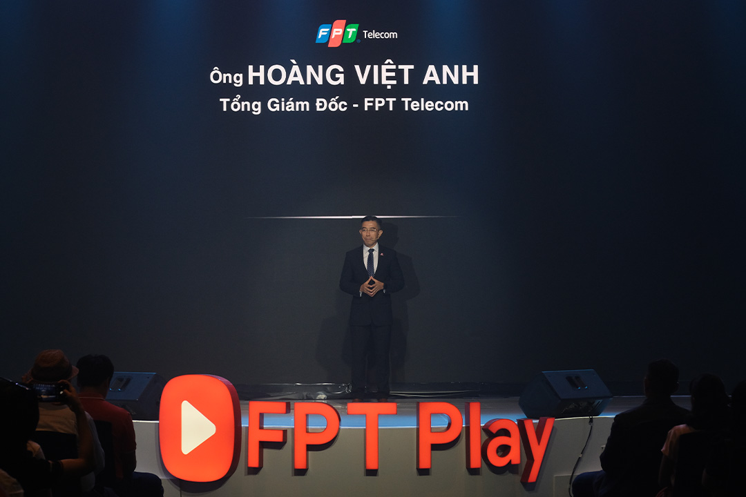 ong-Hoang-Viet-Anh-Tong-Giam-d-1776-1998