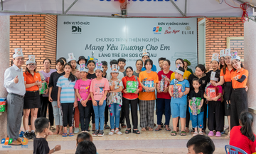 FPT Telecom mang yêu thương đến Làng trẻ em SOS Cà Mau