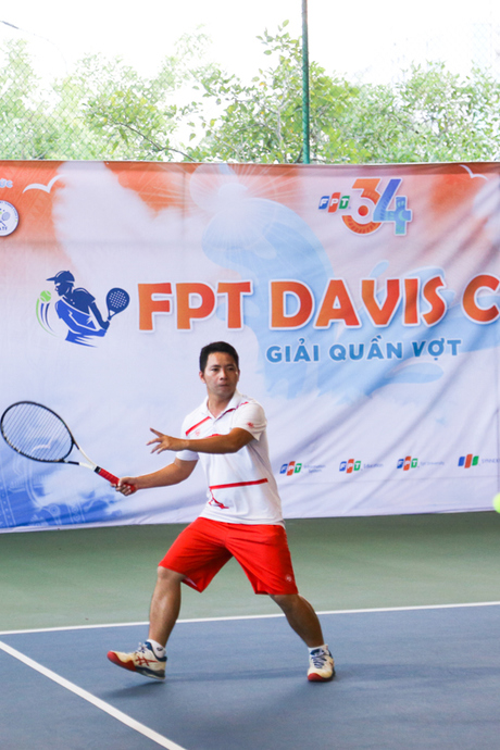 Các tay vợt nhà F tranh tài nảy lửa tại FPT Davis Cup