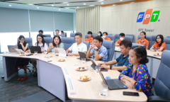 Giám khảo gợi ý hướng mới cho sản phẩm tại Chung khảo iKhiến số 6