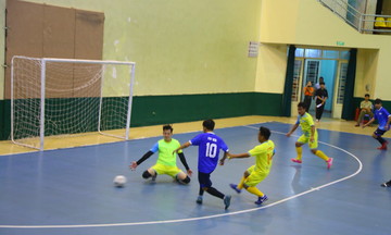 Futsal FPT khai mạc bằng 'mưa' bàn thắng