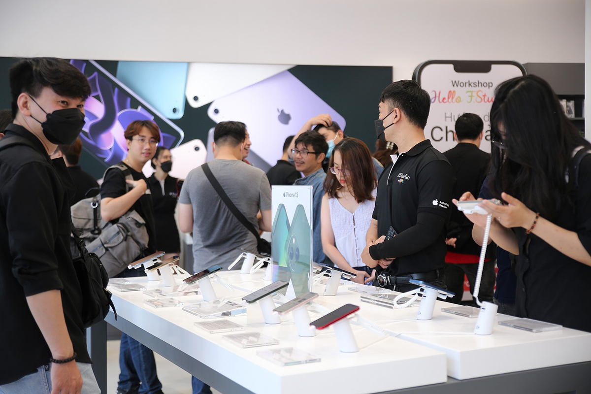 F.Studio by FPT bảo dưỡng sản phẩm Apple miễn phí