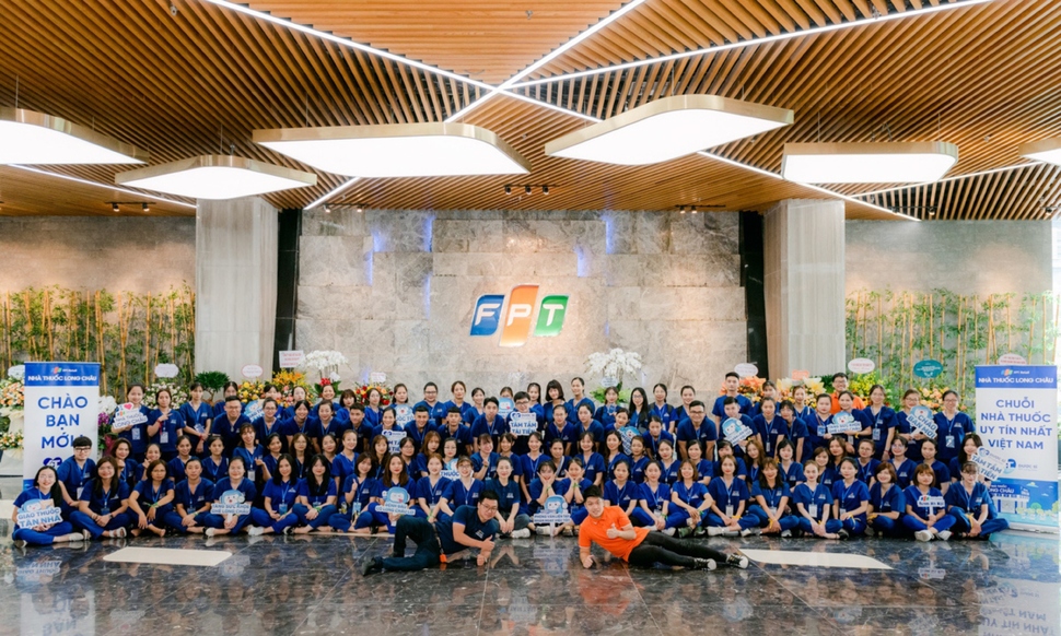 'Đồng đội ơi' kết nối hàng nghìn nhân sự mới tại FPT Long Châu