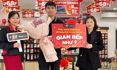 FPT Shop trao 'Gian bếp như ý' cho khách hàng