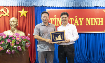 FPT đề xuất hợp tác thúc đẩy chuyển đổi số và đào tạo với UBND tỉnh Tây Ninh