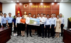 FPT đề xuất thúc đẩy giáo dục và chuyển đổi số với Cà Mau
