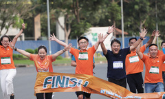 Người Hệ thống cùng gia đình hưởng ứng Happy Run