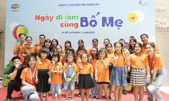 FPT Telecom đón gần 400 con CBNV tham gia 'Ngày đi làm cùng bố mẹ'
