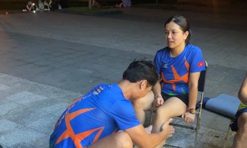 Nữ runner FPT chinh phục 100km: Vợ cứ việc chạy, còn lại để anh lo