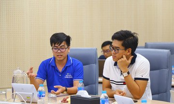 Nhóm giải pháp công nghệ FPT Software, Long Châu ‘hút’ giám khảo ở iKhiến số 5