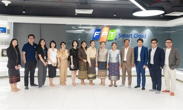 FPT tiếp đoàn công tác của Văn phòng UBCK và các doanh nghiệp lớn của Lào