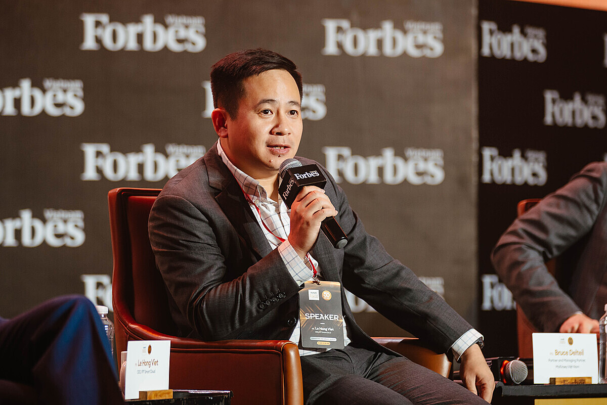 Theo CEO FPT Smart Cloud Lê Hồng Việt, trong tương lai công nghệ trí tuệ nhân tạo sẽ tiếp tục được ứng dụng thay đổi hoàn toàn cách vận hành, quản trị doanh nghiệp và cách doanh nghiệp tương tác với khách hàng ở mọi điểm chạm, đặc biệt là đối với những doanh nghiệp có quy mô khách hàng lớn.