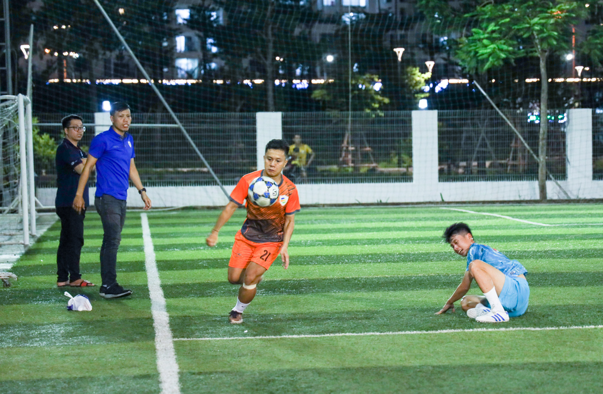<p> FPT Software Happy mang đến giải đấu với nhiều gương mặt trẻ thuộc thế hệ genZ, trong đó có nhiều cái tên vừa vô địch giải DSC Championship - giải bóng đá các doanh nghiệp và công ty CNTT trên địa bàn thành phố Đà Nẵng, diễn ra vào tuần trước.</p>