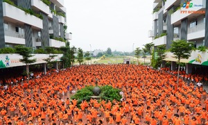 Hơn 2.500 thầy trò FSchool Đà Nẵng đồng diễn vũ điệu 'Kiến tạo hạnh phúc'