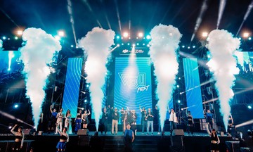 Hơn 2.500 người FPT Đà Nẵng cùng hoà nhịp 'tỷ đô' tại sân khấu Vui Fest
