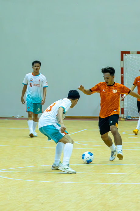 Mở màn Futsal FPT 2025: FTEL, FSOFT 2 thị uy sức mạnh