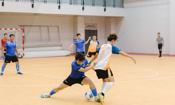 Bán kết Futsal FPT 2025: Kịch tính, bất ngờ, bùng nổ cảm xúc