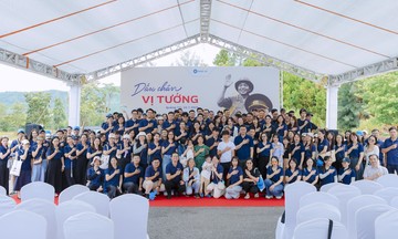 Người FPT tri ân Đại tướng Võ Nguyên Giáp tại Vũng Chùa - Đảo Yến