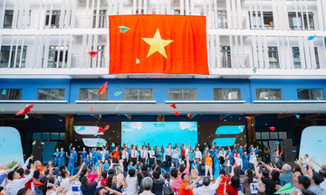 Học sinh Trường Hy vọng về 'nhà mới'