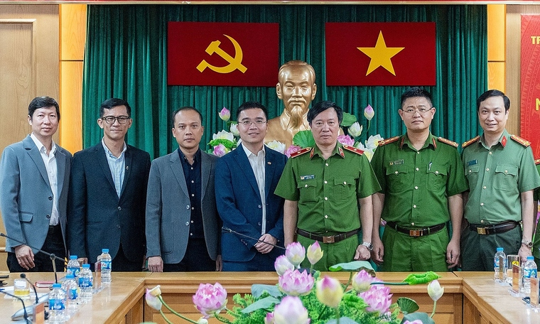 FPT đồng hành Trung tâm Dữ liệu Quốc gia Bộ Công an đạt chứng chỉ quốc tế cao nhất Uptime Tier IV