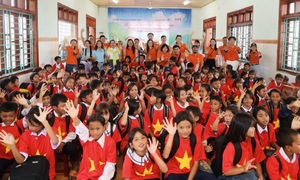 Người FPT tô thêm sắc màu yêu thương đến học sinh vùng cao biên giới Đà Nẵng