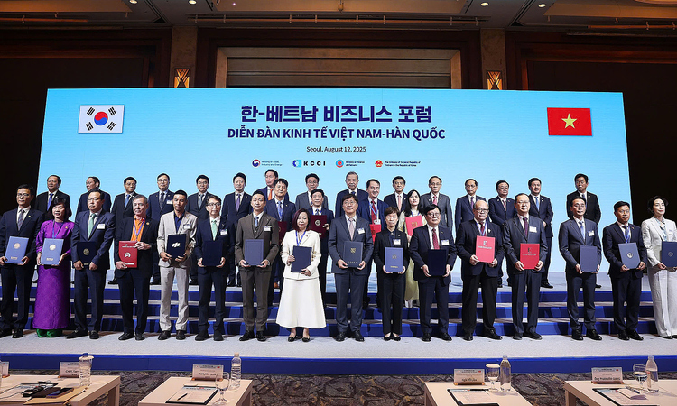 FPT hợp tác với hãng bán dẫn hàng đầu Hàn Quốc phát triển chip thế hệ mới