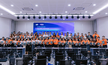 TGĐ FPT 'tiếp lửa' văn hóa đến người FPT tại Huế