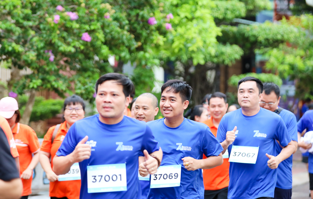 <p style="text-align:justify;"> Năm nay, đoàn chạy của nhà Phần mềm sẽ xuất phát cùng thời điểm và  hội quân tại FPT Polytechnic, trước điểm về đích là Quảng trường Nguyễn Tất Thành. </p>