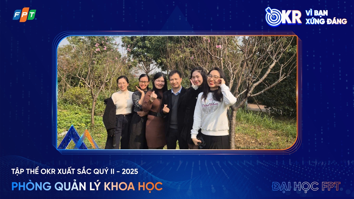 <p class="Normal" style="text-align:justify;"> Với mục tiêu nâng số lượng công bố quốc tế ISI/Scopus lên gấp rưỡi, đặc biệt ở nhóm Q1/Q2 &lpar;hệ thống xếp hạng tạp chí khoa học quốc tế, gồm Q1, Q2, Q3 và Q4&rpar;, đồng thời duy trì vị trí Top 20 cơ sở Giáo dục đào tạo có nhiều bài báo học thuật được công bố nhất Việt Nam, <strong>phòng Quản lý Khoa học thuộc Trường Đại học FPT</strong> phải đối mặt với bài toán khó: gia tăng số lượng nhưng không đánh đổi chất lượng. Thách thức càng lớn khi thị trường xuất bản quốc tế đầy rẫy “tạp chí săn mồi” dễ khiến các nghiên cứu bị đánh mất giá trị học thuật.</p> <p class="Normal" style="text-align:justify;"> Giải pháp của team là xây dựng hệ sinh thái nghiên cứu bền vững. Cụ thể, team tổ chức các sự kiện học thuật quốc tế như Research Festival, FLEC, ICIIT; thúc đẩy hợp tác nghiên cứu với các trường và viện nghiên cứu nước ngoài; đồng thời khuyến khích giảng viên, sinh viên theo học các chương trình sau đại học. Nhờ chiến lược đồng bộ này, số lượng bài báo tăng trưởng mạnh, đặc biệt là ở nhóm Q1/Q2, khẳng định khả năng nâng tầm ảnh hưởng học thuật quốc tế của Trường Đại học FPT<span>.</span></p>
