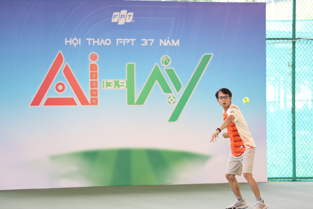 <p> Tennis mang đến bầu không khí đầy kịch tính. Các tay vợt thi đấu với sự tập trung cao độ, thể hiện trọn vẹn tinh thần fair-play, làm hết sức, chơi hết mình của người nhà F.</p>