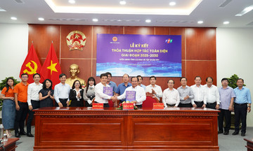 FPT và tỉnh Cà Mau ký kết thỏa thuận hợp tác toàn diện về chuyển đổi số và phát triển nhân lực