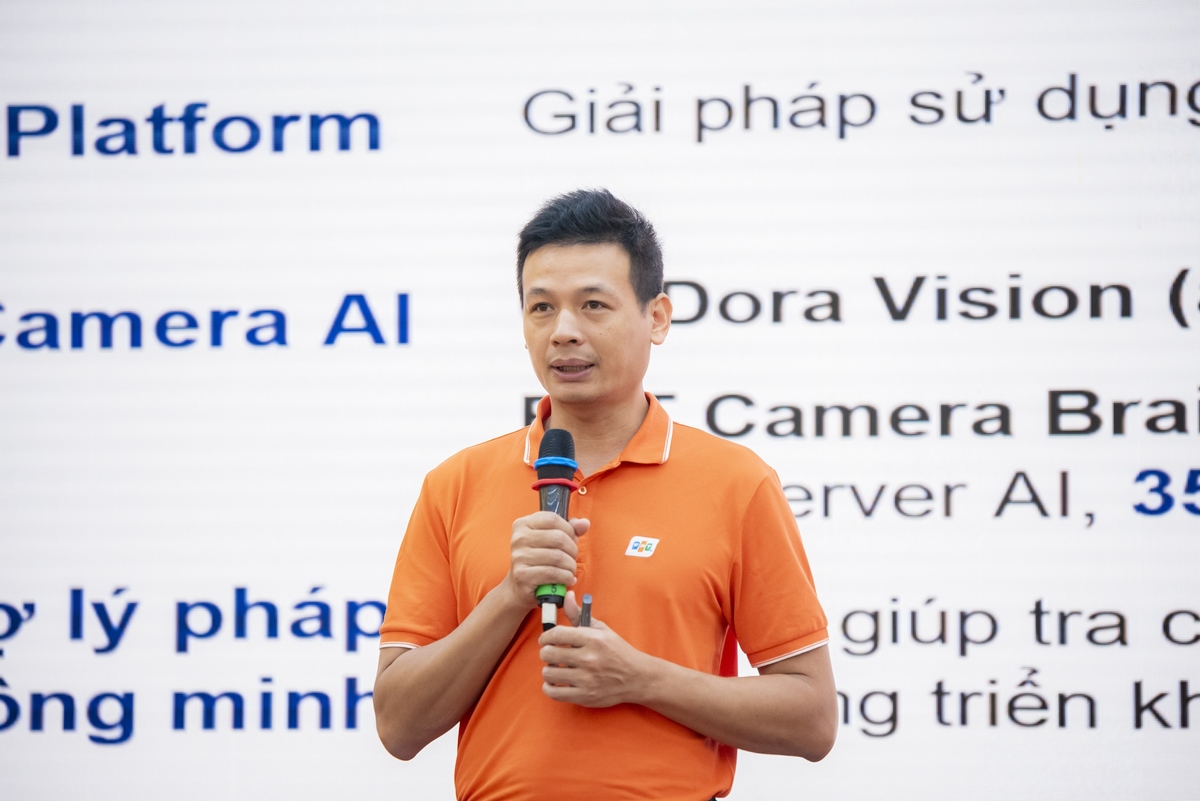 <p class="Normal"> Giám đốc Công nghệ FPT Vũ Anh Tú điểm lại kết quả nổi bật: triển khai 92 AI Agent nội bộ; ra mắt AI Studio, Voice Agent Platform, Camera AI, Libra và AI Marketplace; áp dụng AI rộng rãi trong Sales, Marketing, Nhân sự, Tài chính, Y tế, Giáo dục. Thí điểm LLMs tại Long Châu với 1.000 dược sĩ; đào tạo AI phổ thông cho gần 100% cán bộ. Tuy vậy, theo anh Tú, thách thức vẫn còn nhiều, phải kể đến như tốc độ thay đổi nhanh, thiếu chuẩn hóa, khó bảo mật, chi phí cao, rủi ro đạo đức và dữ liệu... Chiến lược năm 2026 được xác định tập trung vào tái cấu trúc danh mục sản phẩm, tập trung vào các sản phẩm có thế mạnh như akaBot, Kyta platform, ID Check..., đầu tư cho AI Marketplace, đồng thời phát triển dữ liệu chuyên biệt cho từng lĩnh vực &lpar;y tế, tài chính, giáo dục&rpar;. Mục tiêu đưa FPT trở thành cánh chim đầu đàn dẫn dắt hệ sinh thái AI tại Việt Nam.</p>