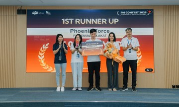 Bộ ba thành viên FHM trích giải thưởng PM Contest góp quỹ ủng hộ đồng bào