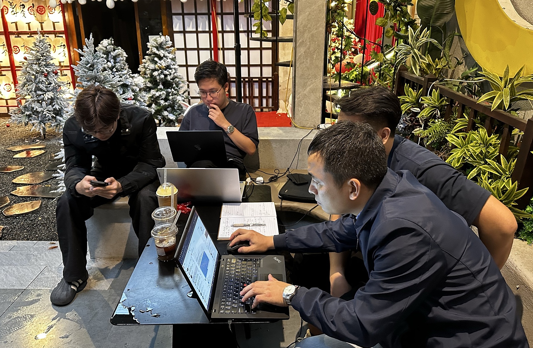 e0195088-b4d7-470b-8869-f55ab3a41e1fimg-