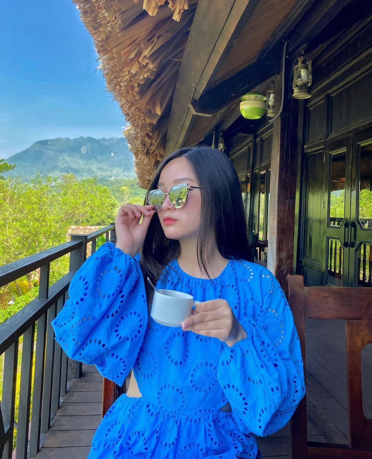 <p class="Normal" style="text-align:justify;"> Trong vô số kỷ niệm tại FPT, Linh nhớ nhất chuyến nghỉ mát Quảng Bình cùng FPT HO, nơi cô và team cùng luyện tập văn nghệ đầy vui nhộn dưới sự ủng hộ nhiệt tình của chị Vi. Khoảnh khắc cả nhóm đạt giải Nhì là dấu ấn khó quên - không chỉ vì giải thưởng, mà vì tình đồng đội gắn bó trong suốt hành trình luyện tập.</p>