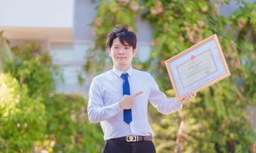 Under 35 nhà FPT nhận Bằng khen của Bộ trưởng Giáo dục và Đào tạo