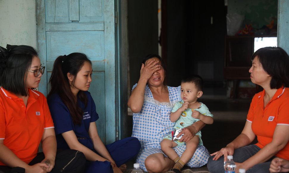 Gần 10 tỷ đồng sẻ chia đến đồng đội nhà FPT trong bão lũ