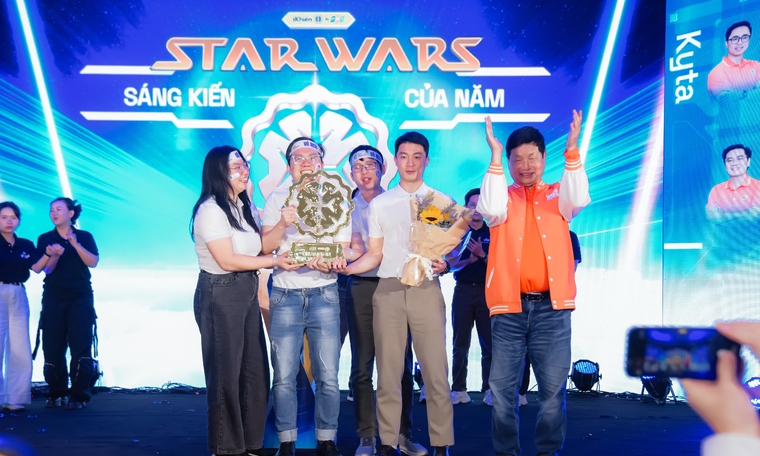 Chung kết iKhiến 2025: Nghẹt thở đến giây cuối cùng, nhà vô địch gọi tên đại diện FPT IS