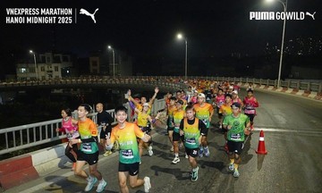 Nhà Giáo dục FPT tặng bib miễn phí cho sinh viên tham gia VnExpress Marathon